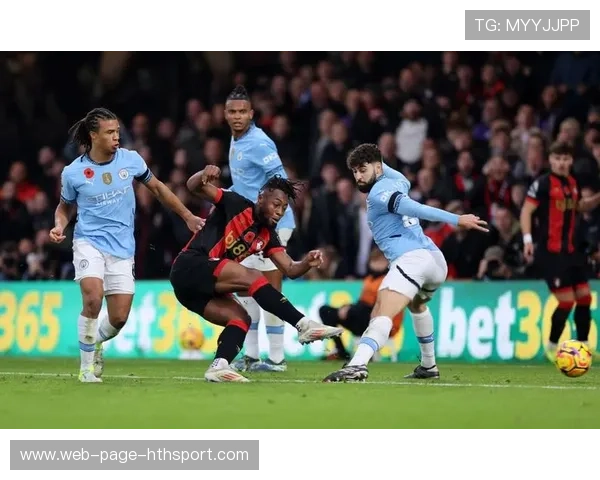 英超三强盯同一前锋！伯恩茅斯坐地起价